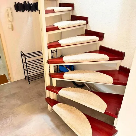 Apartment Lofty Maisonette Wohnung, A Lage, 10 Min Zur Messe Fuer Bis Zu 6 Personen